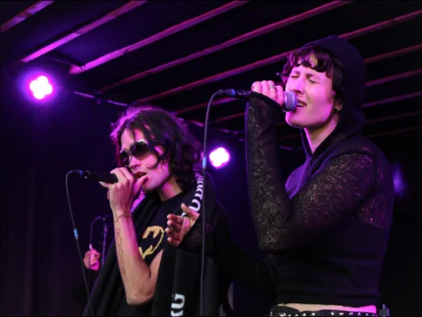 Alga & Guldlokk / Byhaven 