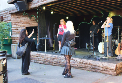 Coco and Hanne, the founders of Alpha